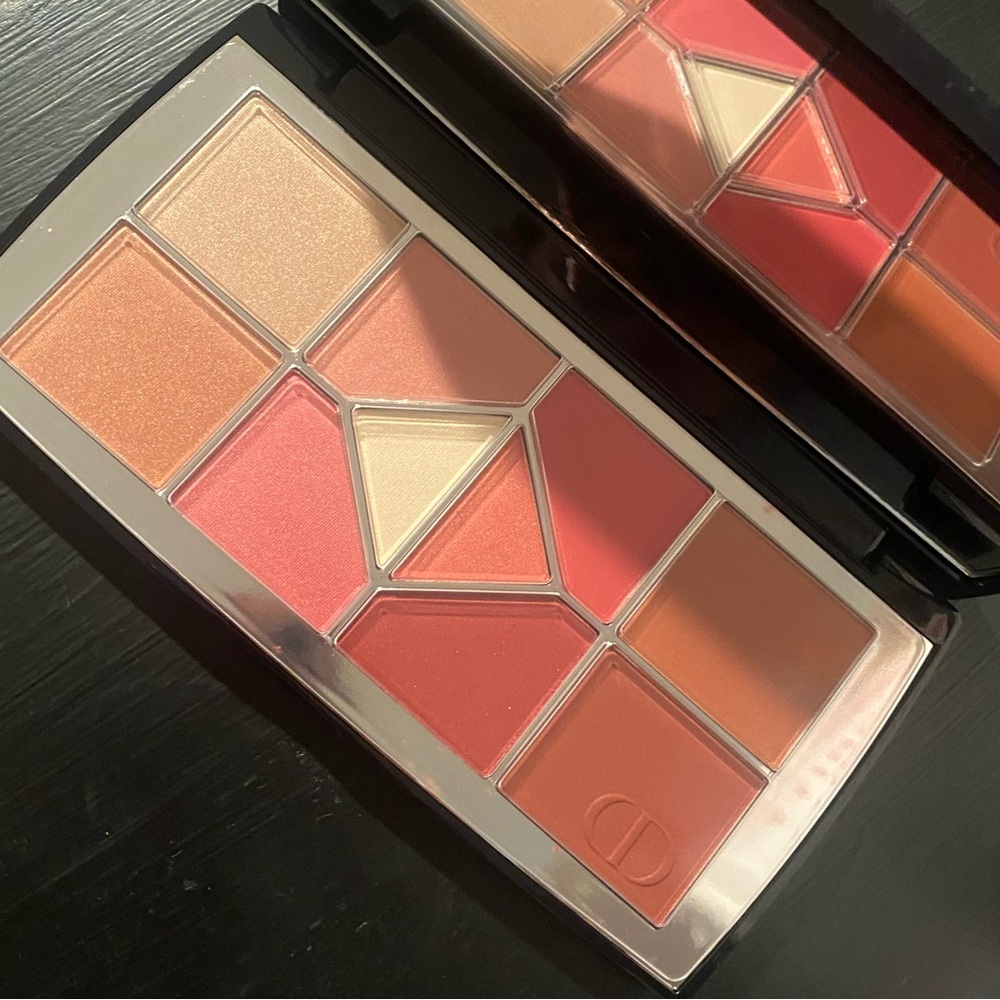 Diorshow 10 Color Eye Makeup Palette – Mitzah Limited Edition - Picture 3 of 5